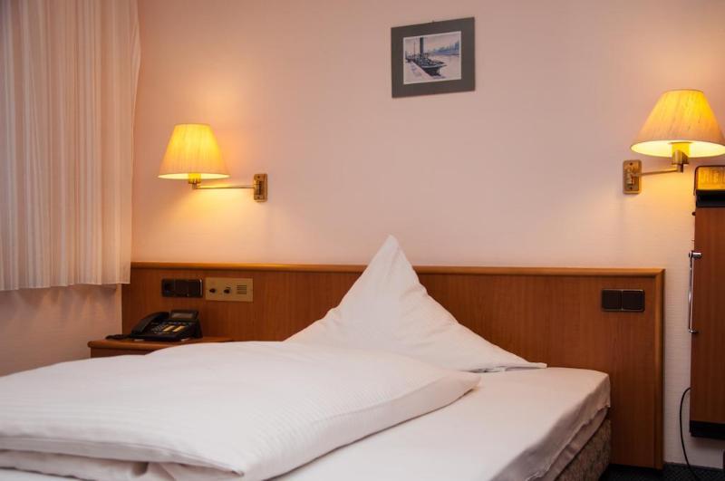 Hotel Schoene Aussicht Frankfurt nad Menem Zewnętrze zdjęcie