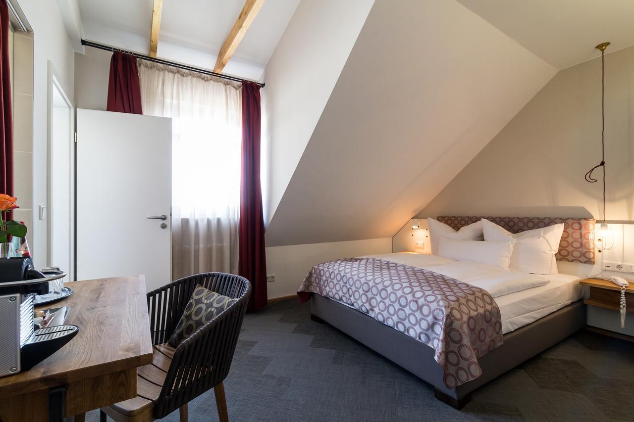 Hotel Schoene Aussicht Frankfurt nad Menem Zewnętrze zdjęcie