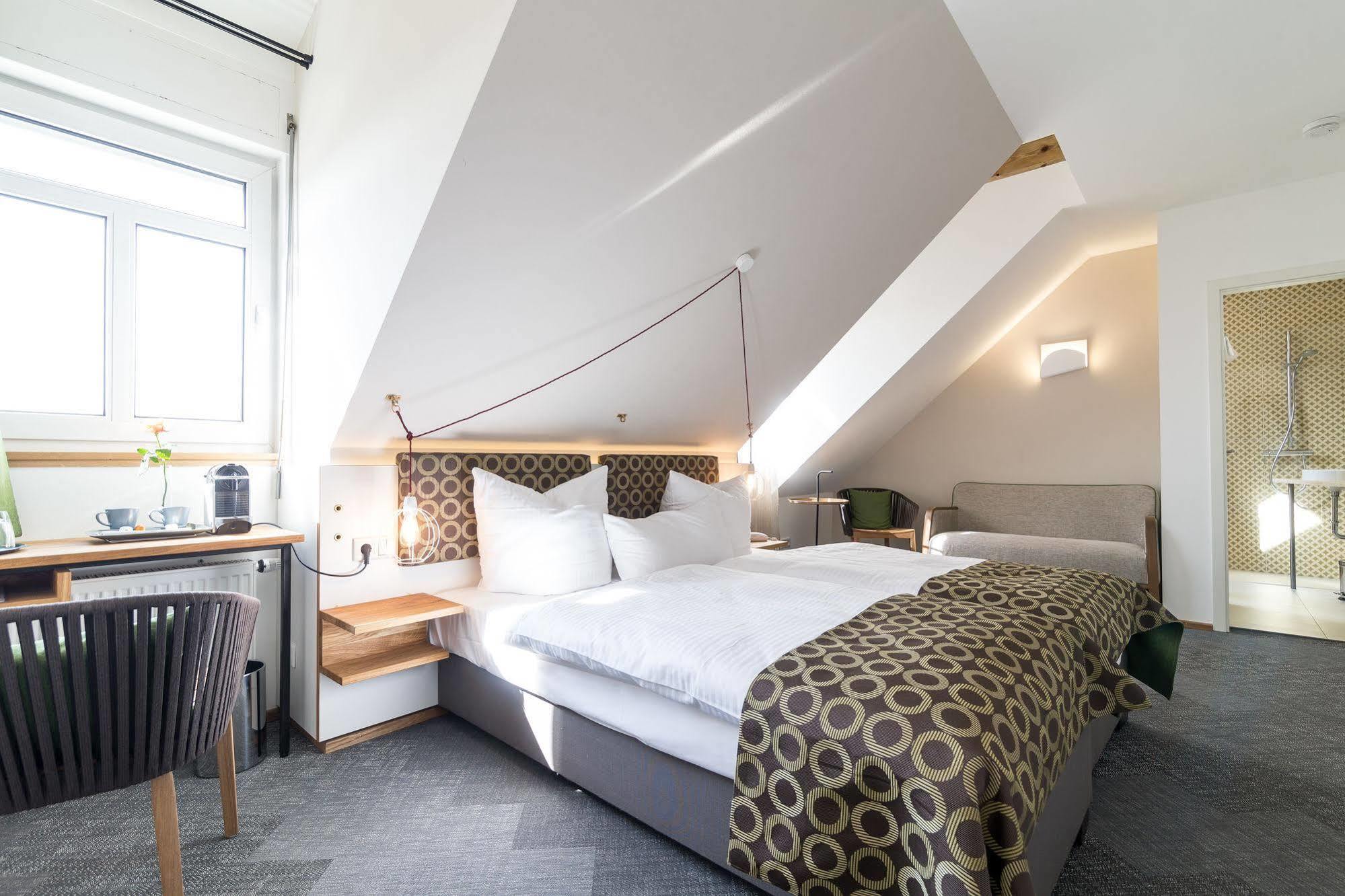 Hotel Schoene Aussicht Frankfurt nad Menem Zewnętrze zdjęcie
