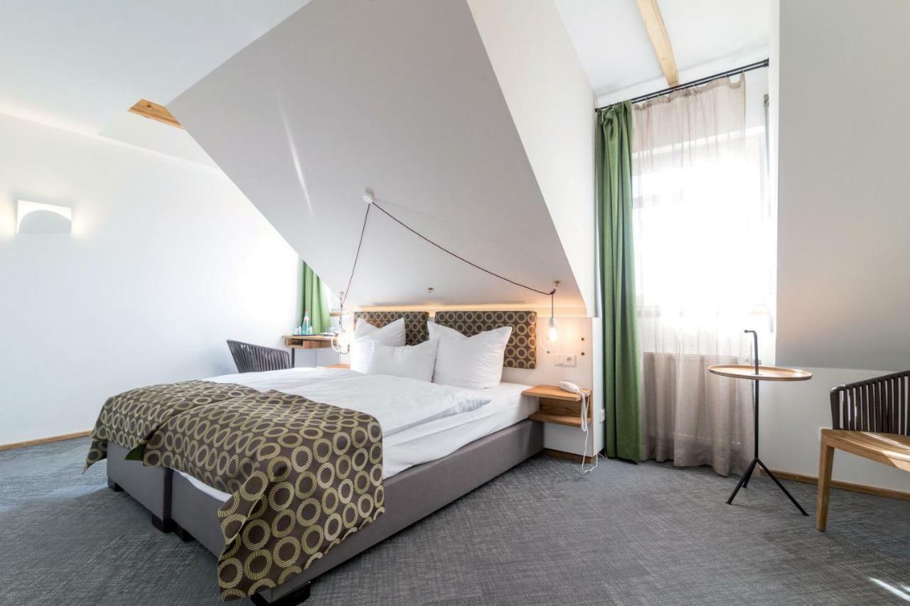 Hotel Schoene Aussicht Frankfurt nad Menem Zewnętrze zdjęcie